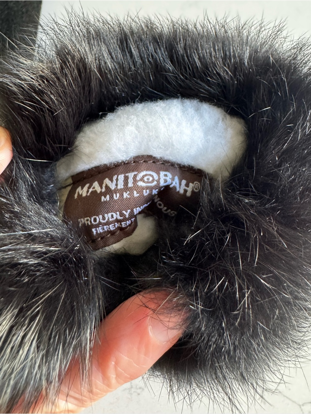 Manitobah Mukluks Black Suede Mittens - Small - Picture 2 of 5